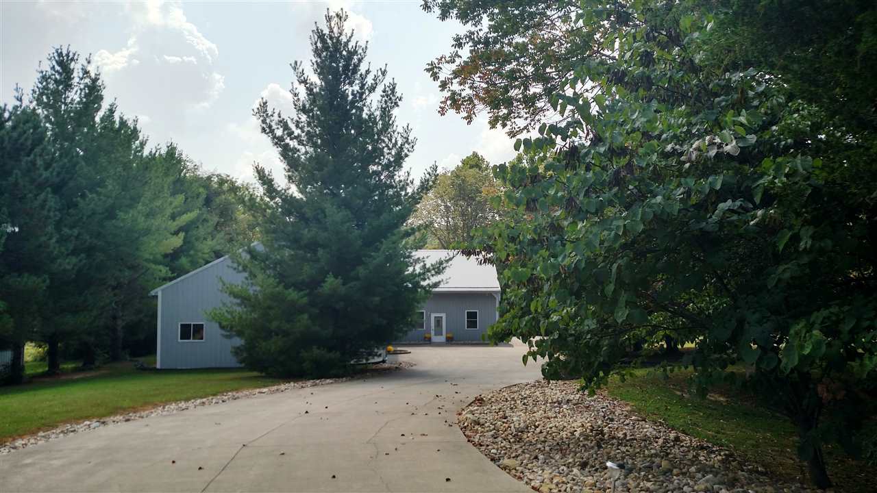 3357 West Cockrell Road Bloomington, IN 47403 - Photo 11 of 34 Gallery Image 11