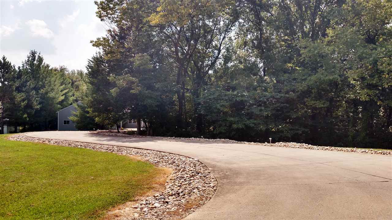 3357 West Cockrell Road Bloomington, IN 47403 - Photo 16 of 34 Gallery Image 16
