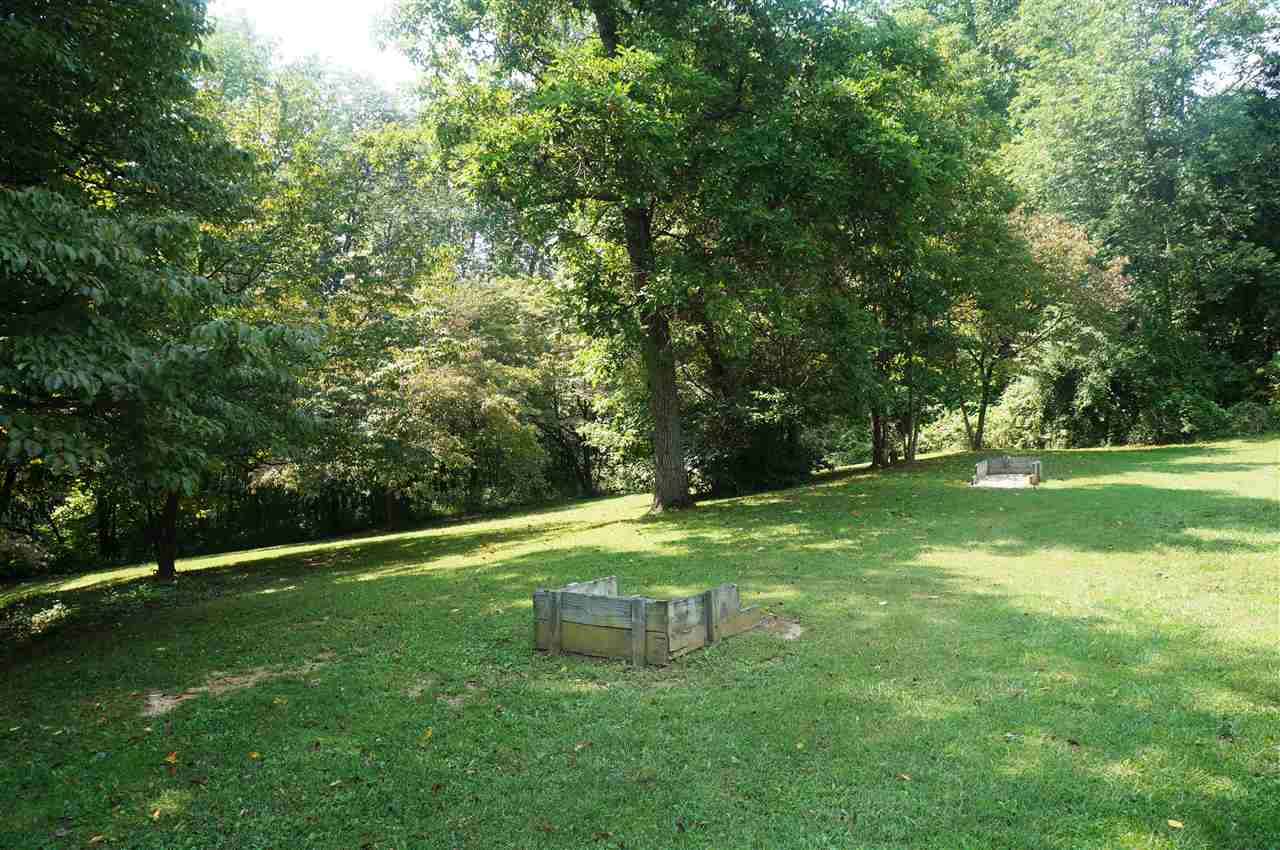 3357 West Cockrell Road Bloomington, IN 47403 - Photo 4 of 34 Gallery Image 4
