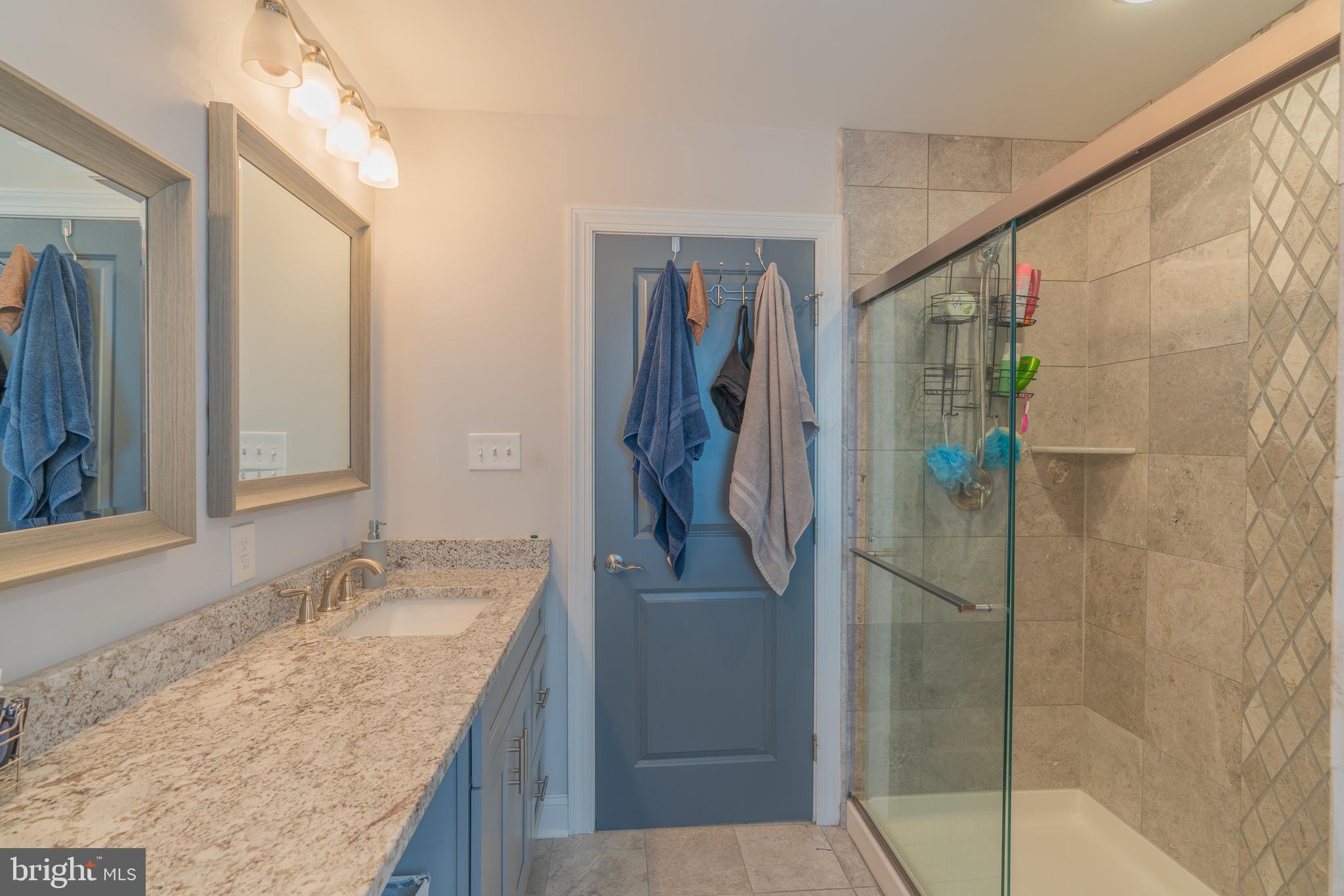 132 Clementon Road Berlin, NJ 08009 - Photo 20 of 36 Master Ensuite