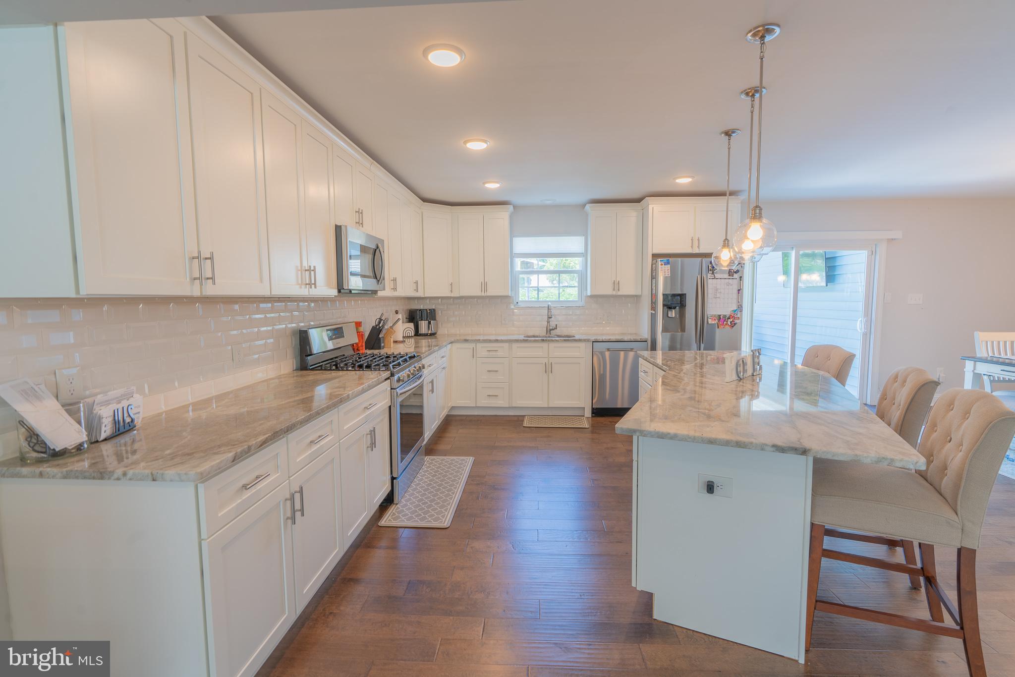 132 Clementon Road Berlin, NJ 08009 - Photo 5 of 36