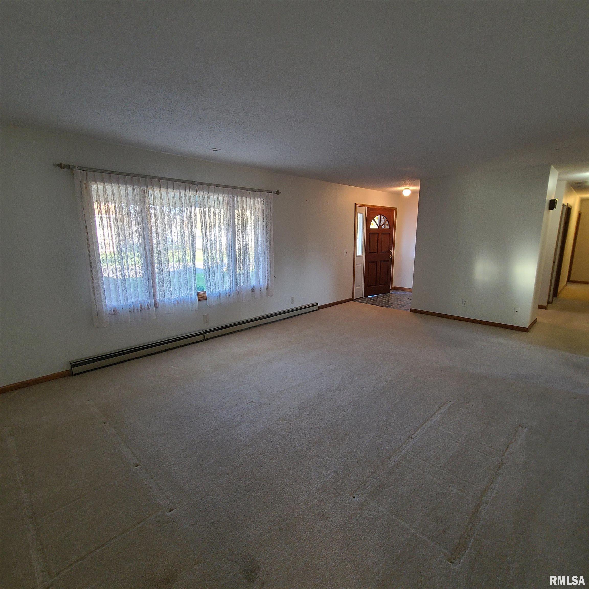 798 Prairieview Road Knoxville, IL 61448 - Photo 13 of 35 Gallery Image 13