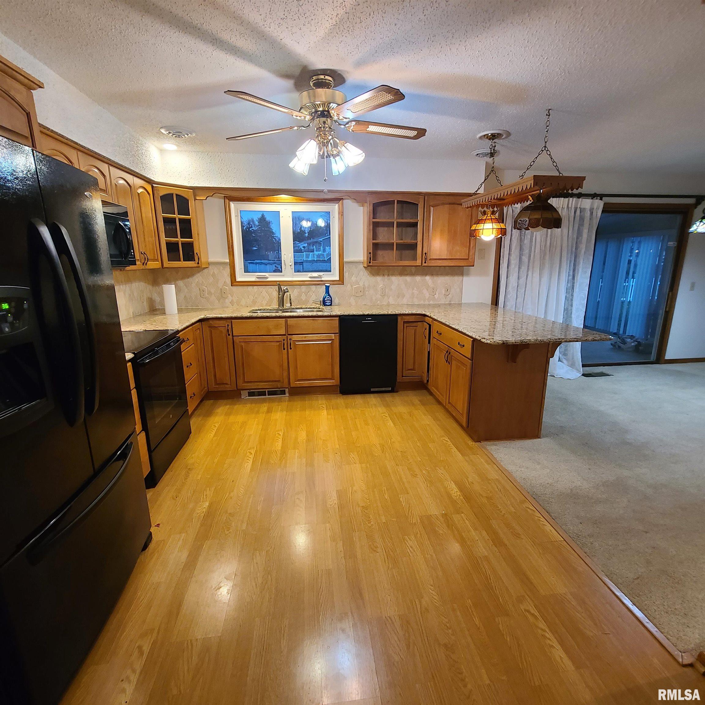 798 Prairieview Road Knoxville, IL 61448 - Photo 14 of 35 Gallery Image 14