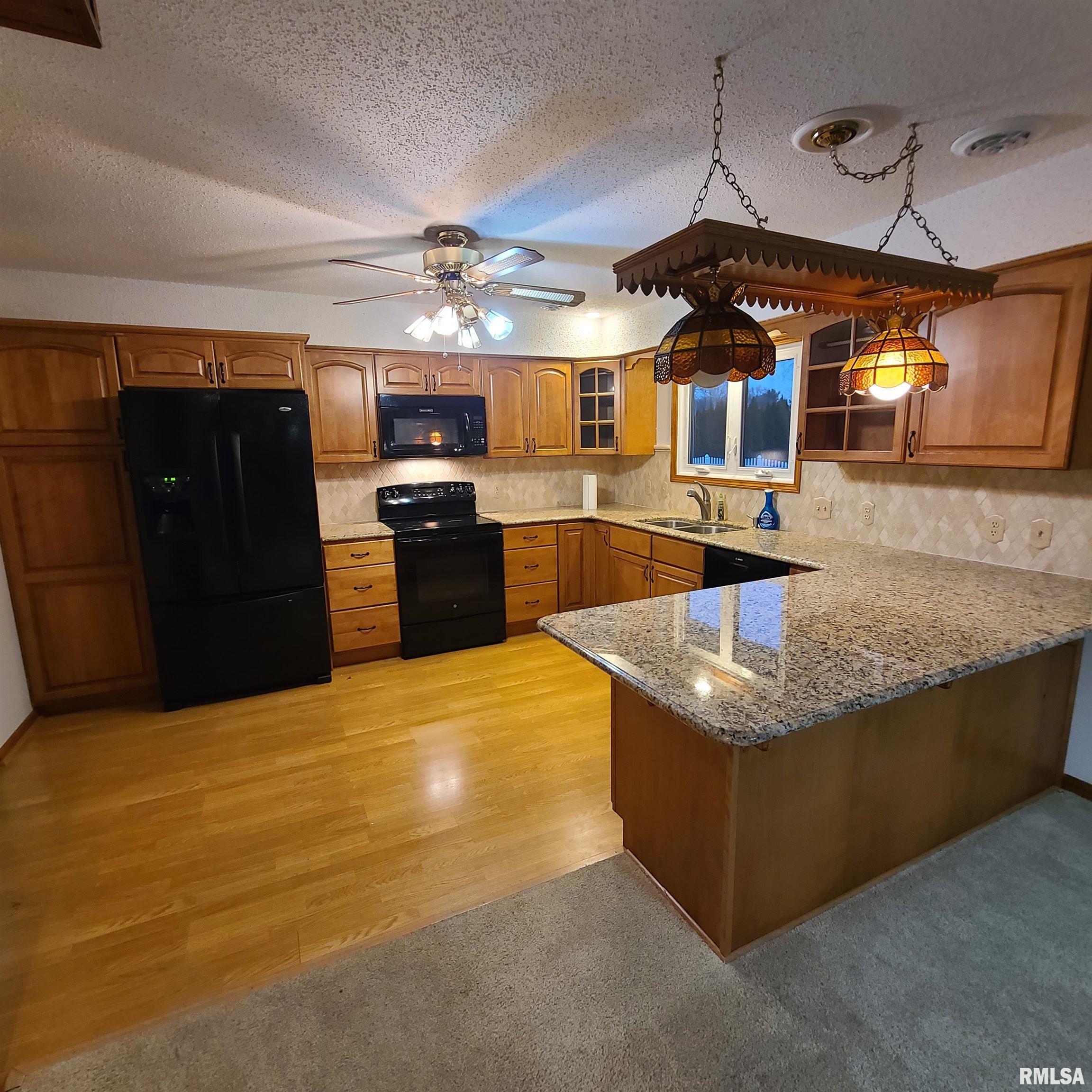 798 Prairieview Road Knoxville, IL 61448 - Photo 17 of 35 Gallery Image 17