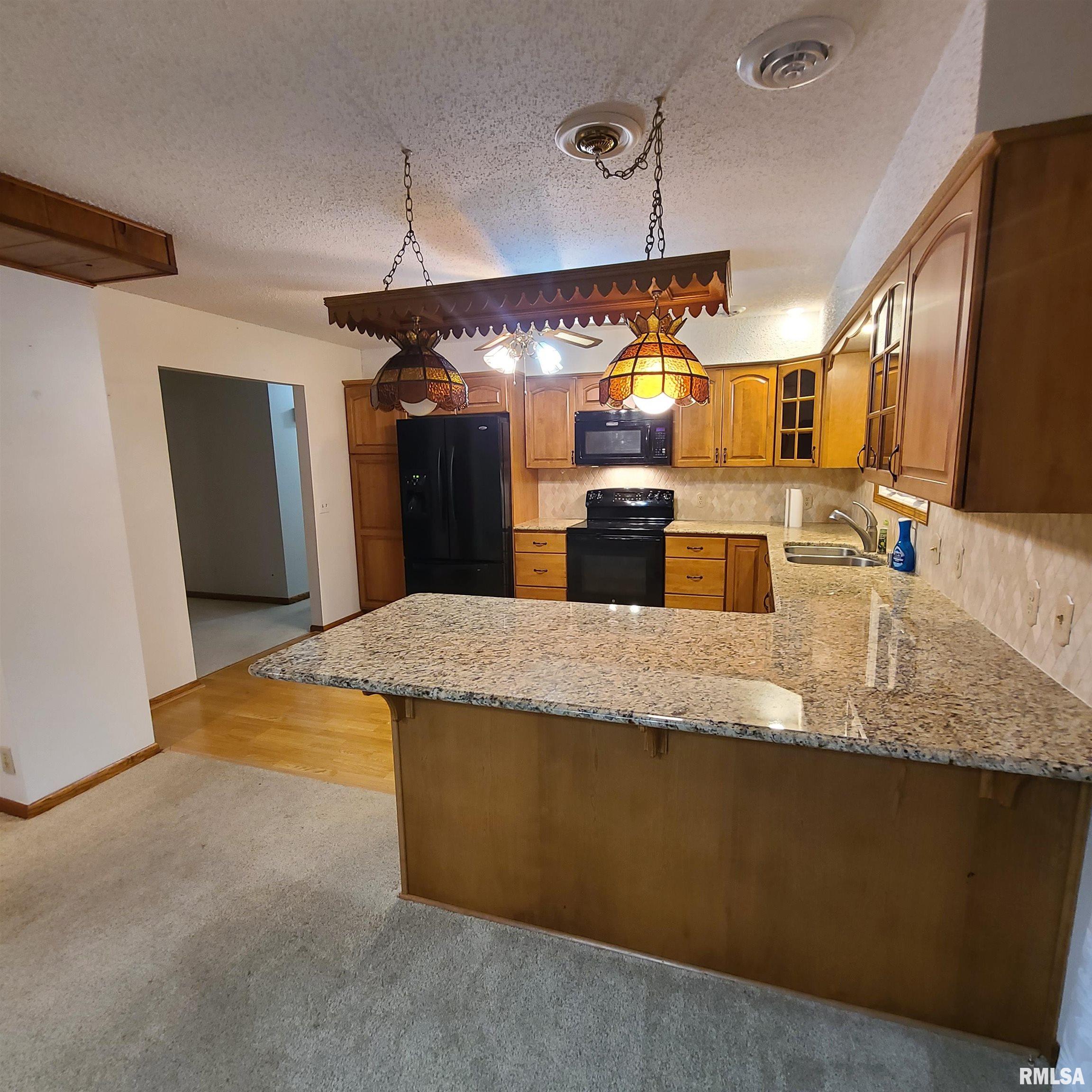 798 Prairieview Road Knoxville, IL 61448 - Photo 18 of 35 Gallery Image 18