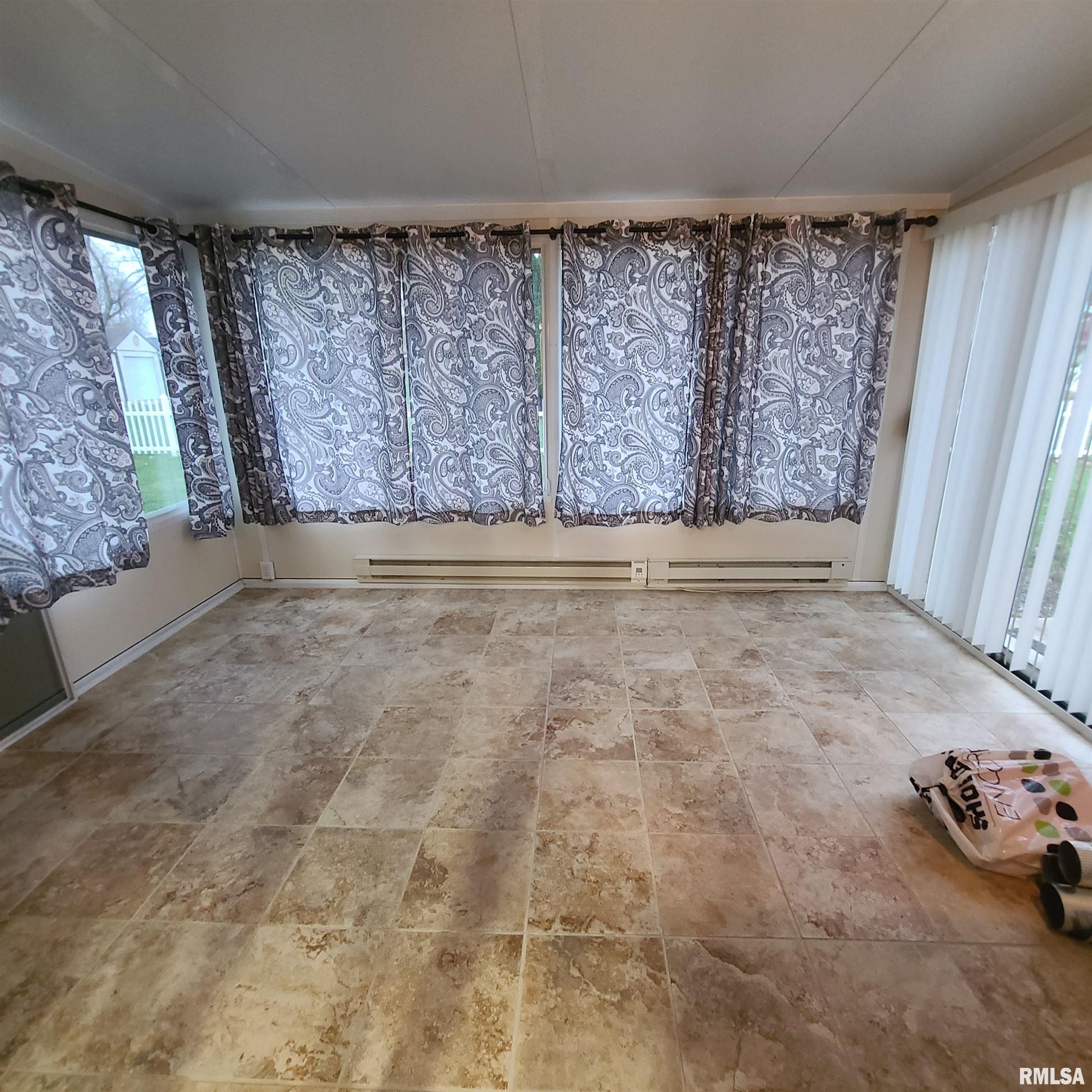 798 Prairieview Road Knoxville, IL 61448 - Photo 22 of 35 Gallery Image 22
