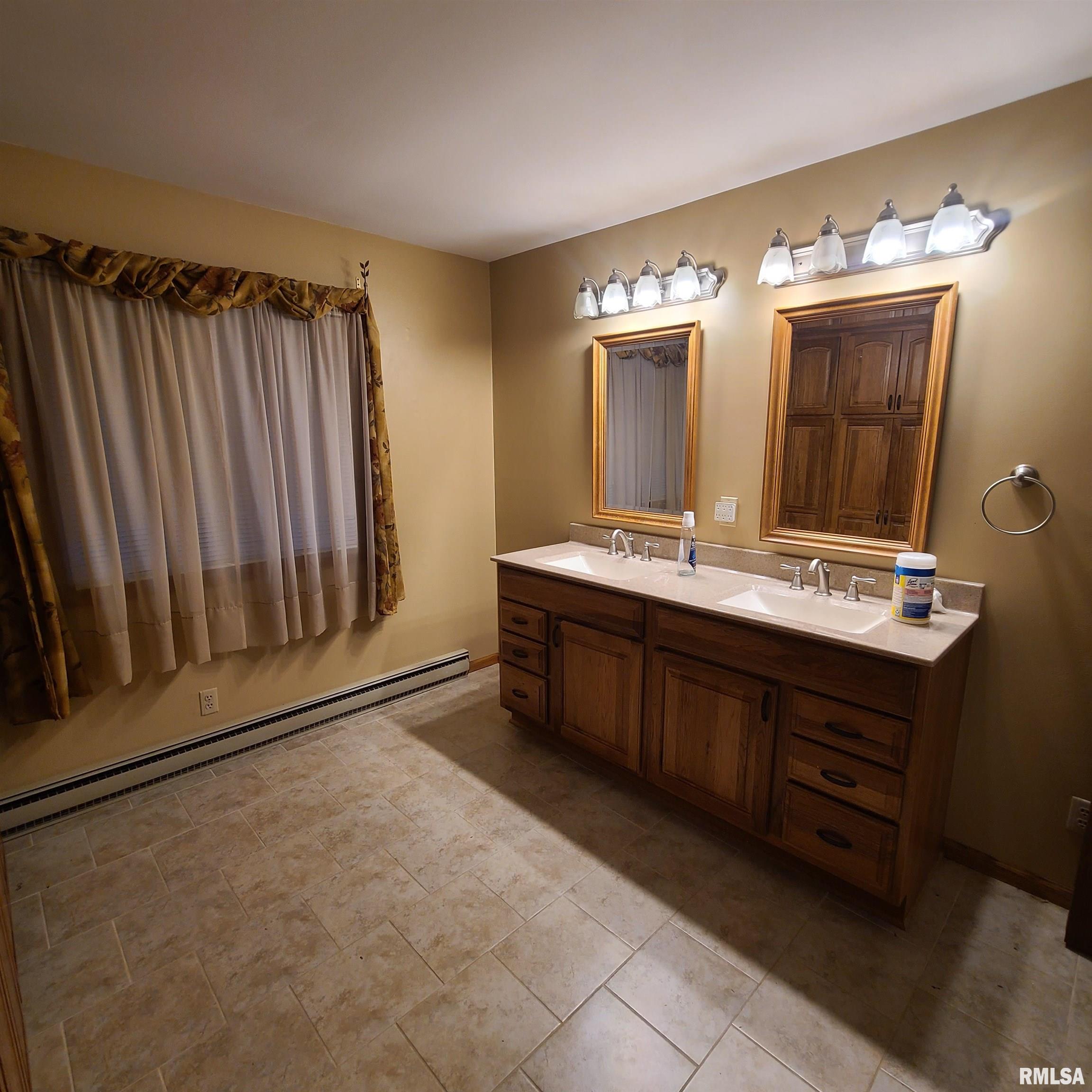 798 Prairieview Road Knoxville, IL 61448 - Photo 25 of 35 Gallery Image 25
