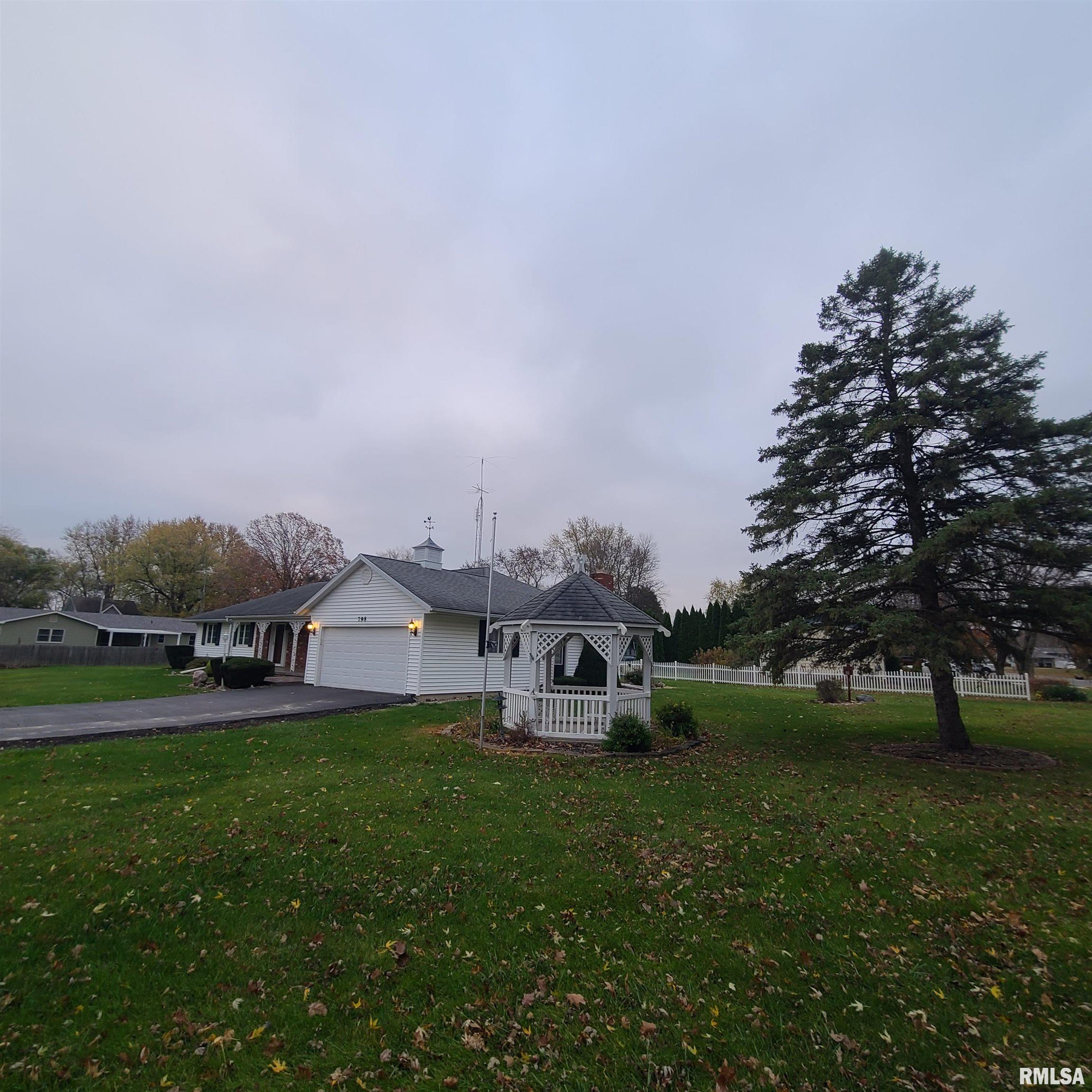 798 Prairieview Road Knoxville, IL 61448 - Photo 4 of 35 Gallery Image 4