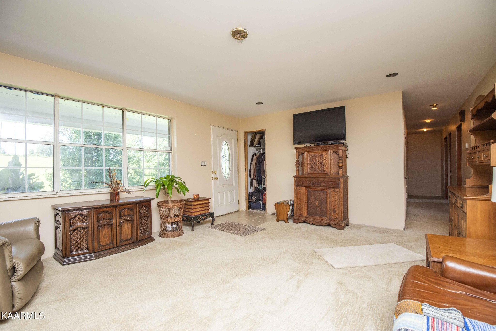 1025 Cooper Road Strawberry Plains, TN 37871 - Photo 5 of 51 Gallery Image 5