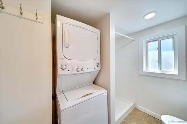 $1,395 | 2528 West 23rd Avenue, Unit B, Denver, CO 80211