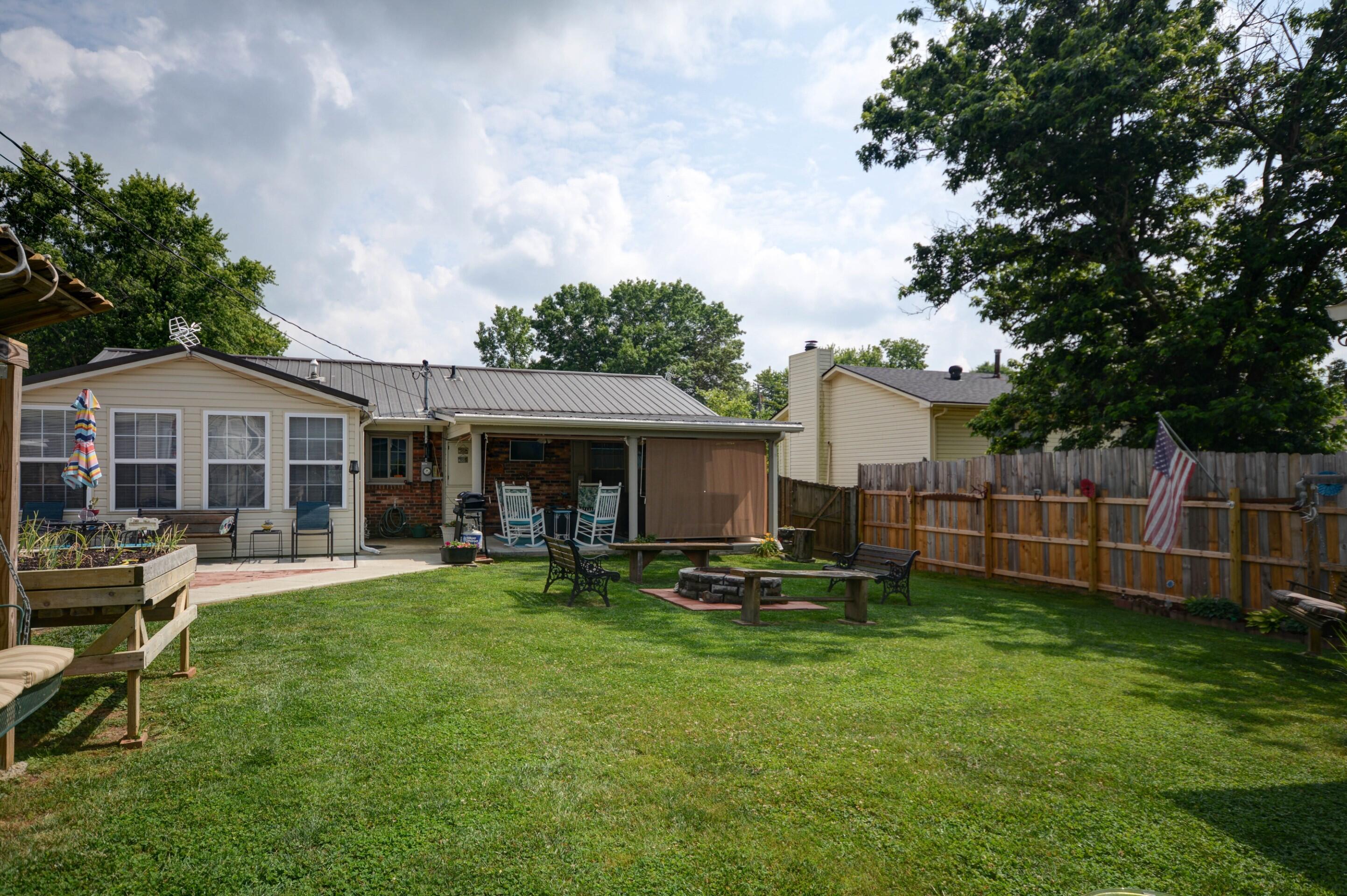 230 Holiday Road Winchester, KY 40391 - Photo 26 of 29 DSC_8158_59_60 (Custom)