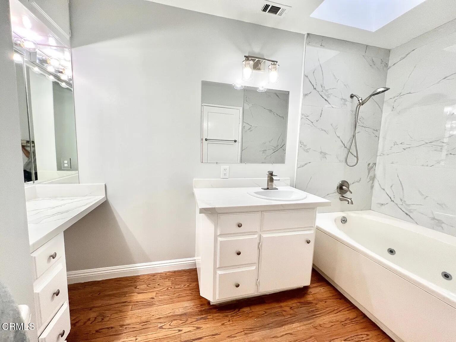 537 Jamestown Road Burbank, CA 91504 - Photo 20 of 32 jamestown 20