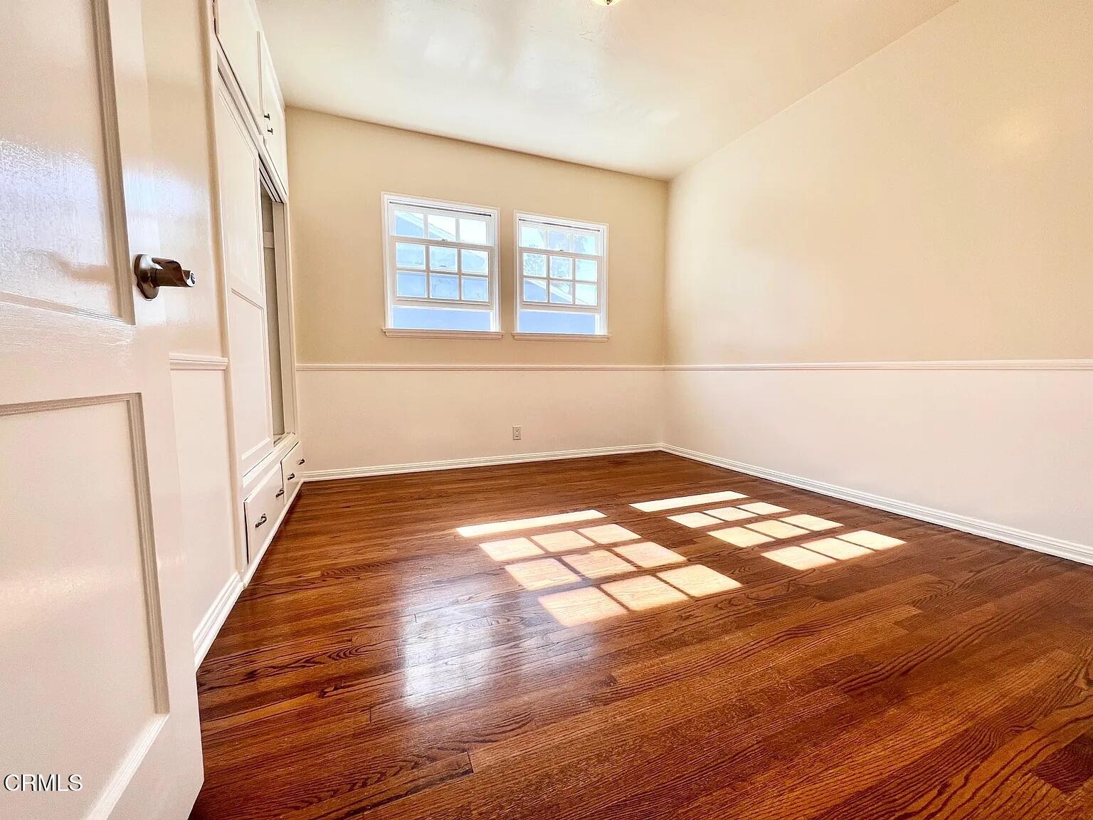 537 Jamestown Road Burbank, CA 91504 - Photo 22 of 32 jamestown 22