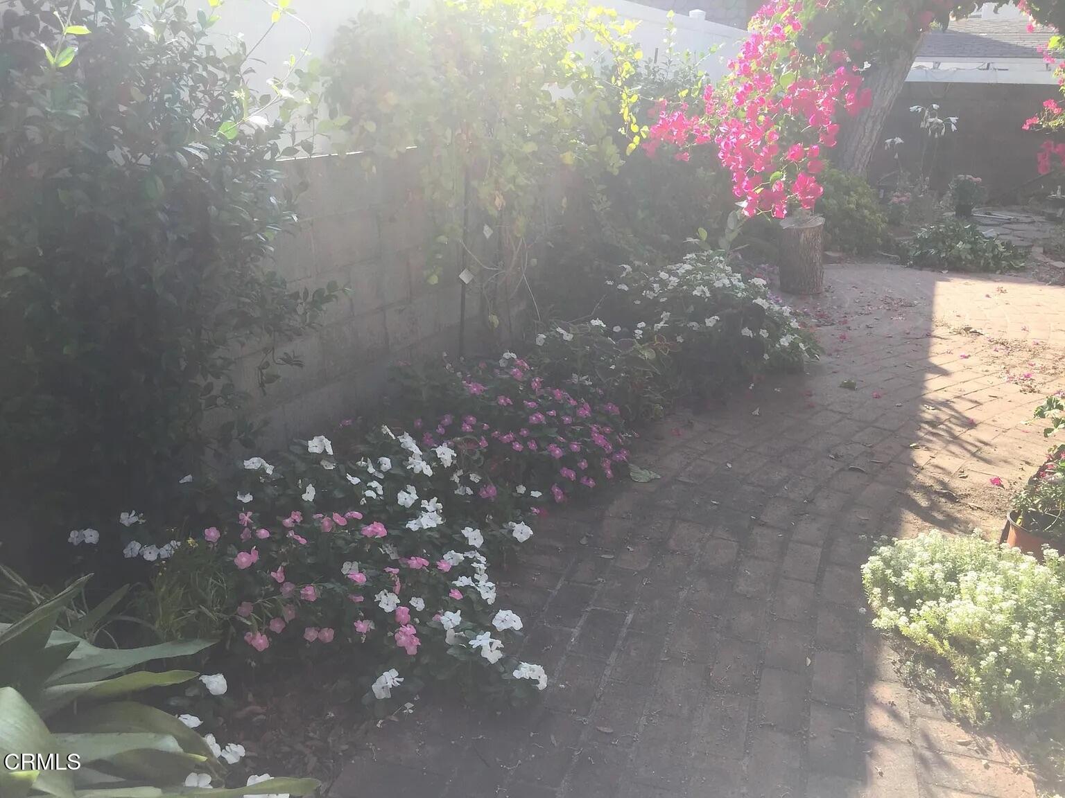 537 Jamestown Road Burbank, CA 91504 - Photo 32 of 32 jamestown 32