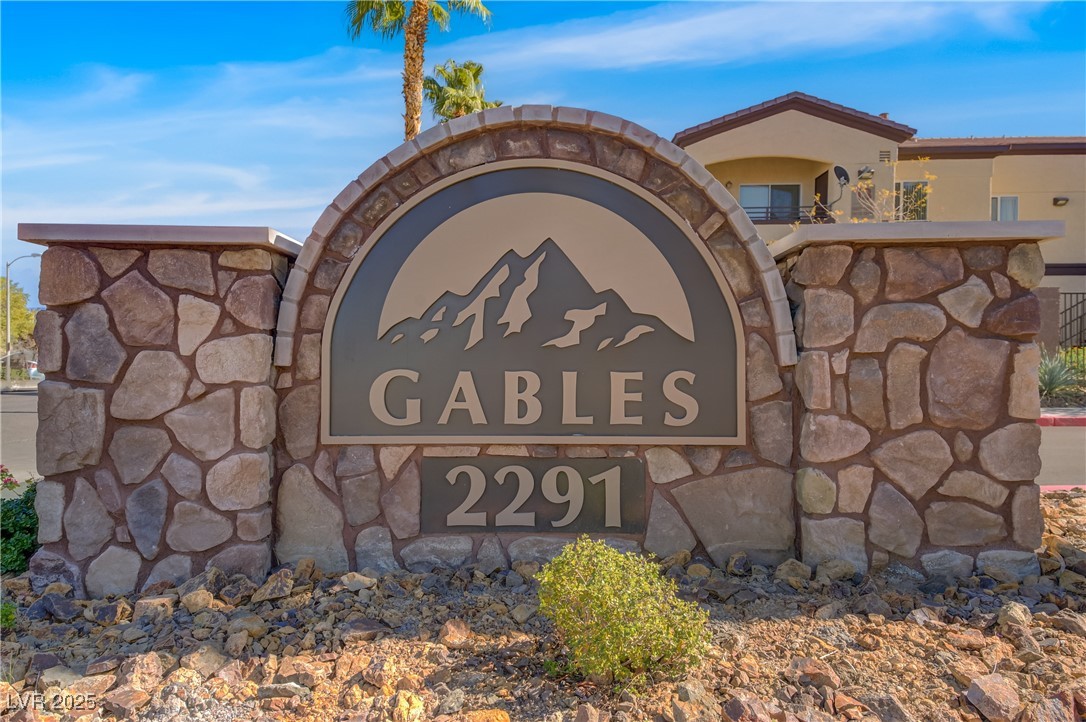 2291 West Horizon Ridge Parkway, Unit 11266 Henderson, NV 89052 - Photo 3 of 40 View of community / neighborhood sign