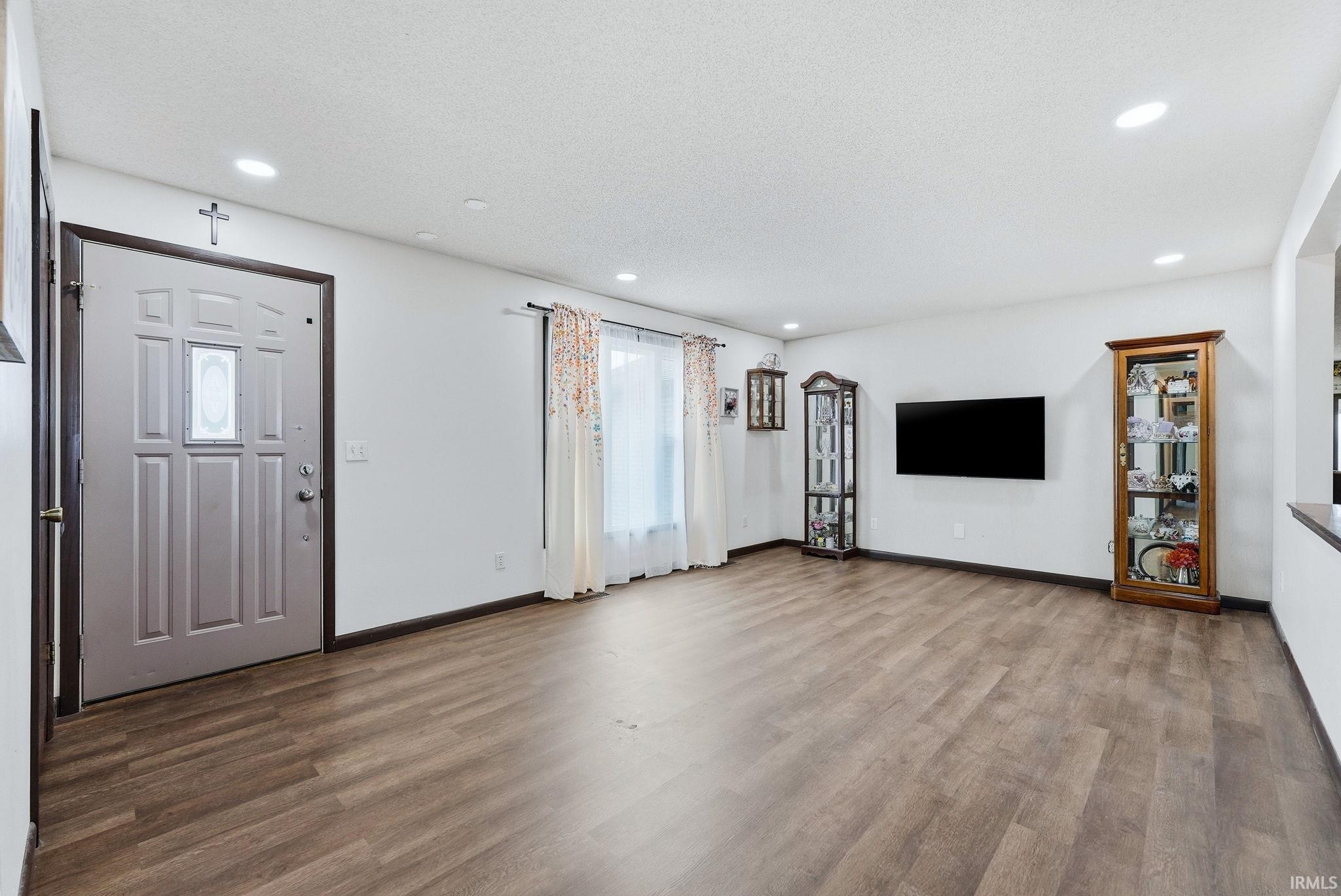 7266 North St Road Ossian, IN 46777 - Photo 6 of 32