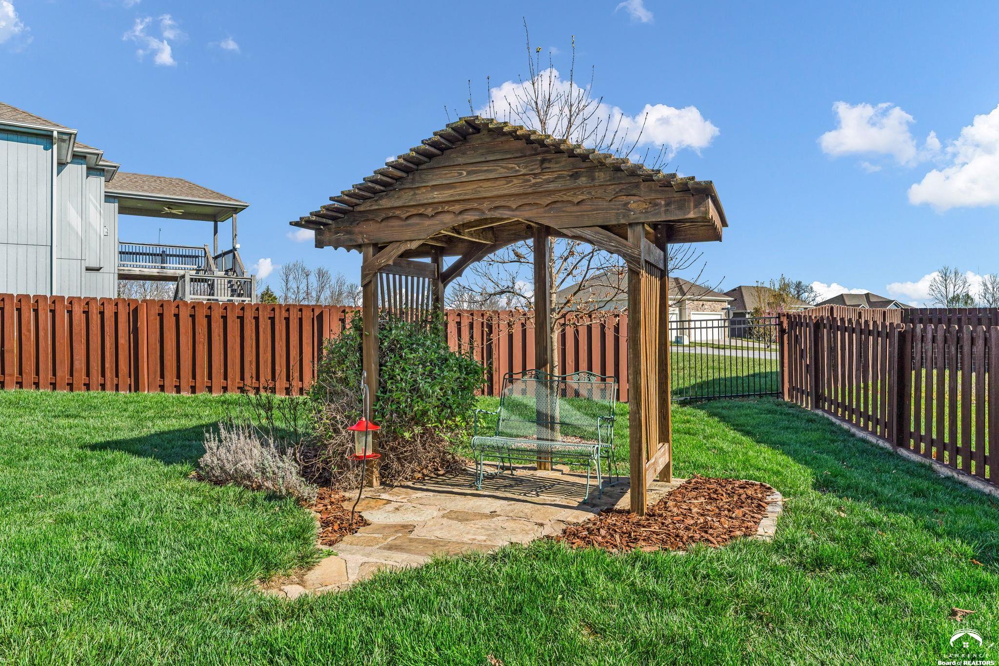 16657 Sandstone Circle Basehor, KS 66007 - Photo 22 of 66