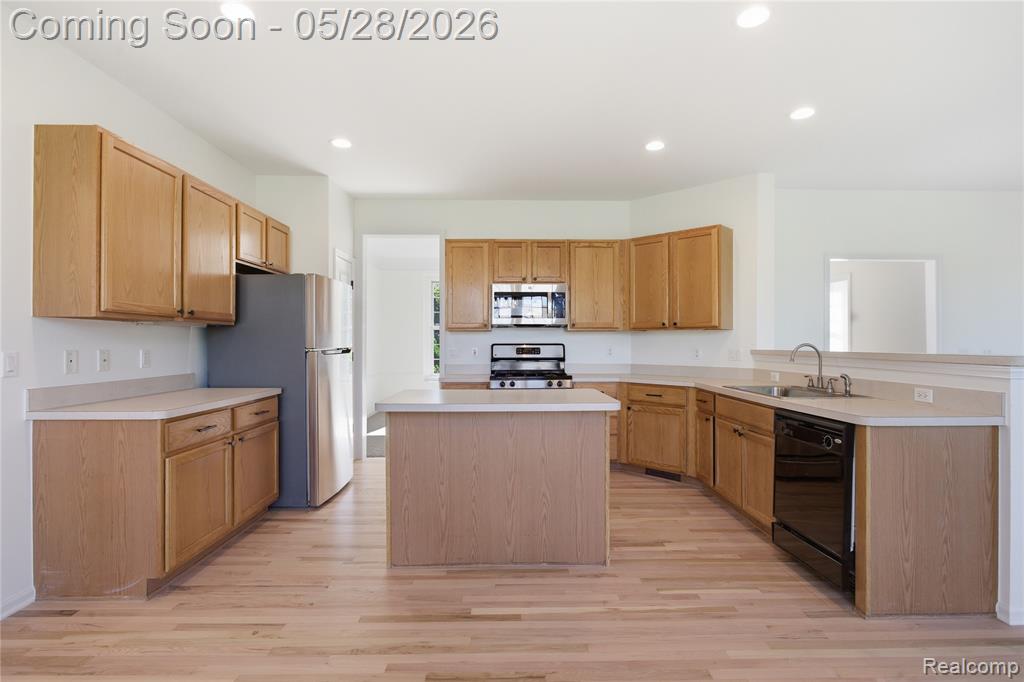 496 Pleasant Ridge Drive Canton, MI 48188 - Photo 14 of 42