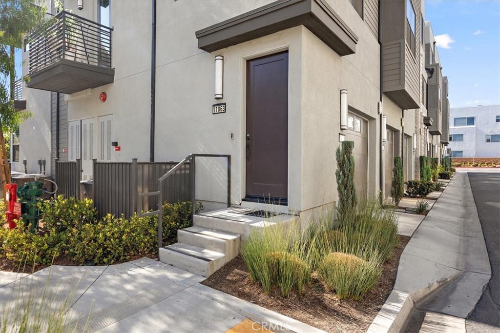 11063 Wander Drive Rancho Cucamonga, CA 91730 - Photo 3 of 28