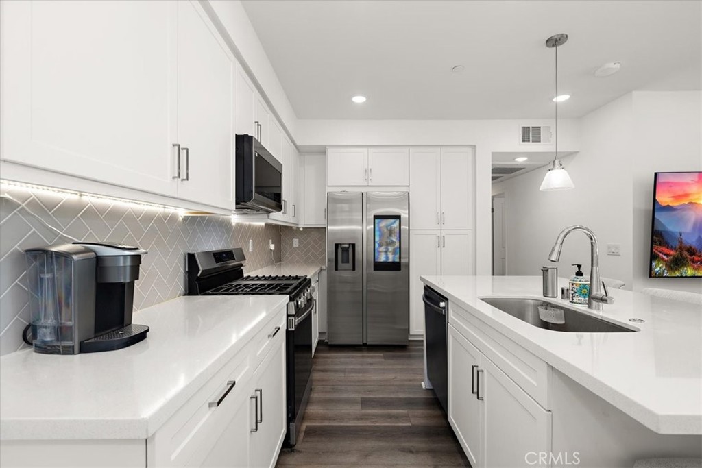 11063 Wander Drive Rancho Cucamonga, CA 91730 - Photo 5 of 28