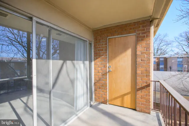 $124,900 | 3853 St Barnabas Road, Unit 202, Suitland, MD 20746