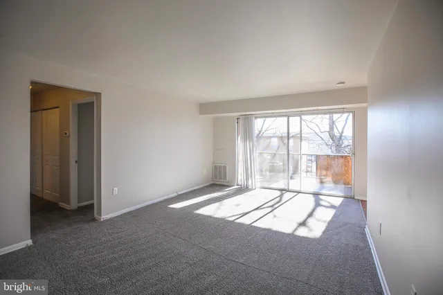 $124,900 | 3853 St Barnabas Road, Unit 202, Suitland, MD 20746