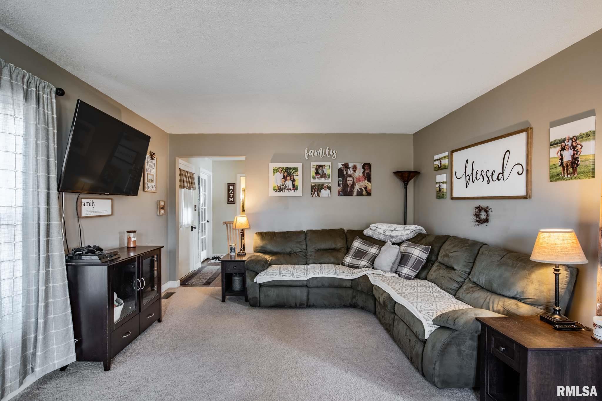 6278 Market Road Marion, IL 62959 - Photo 5 of 40