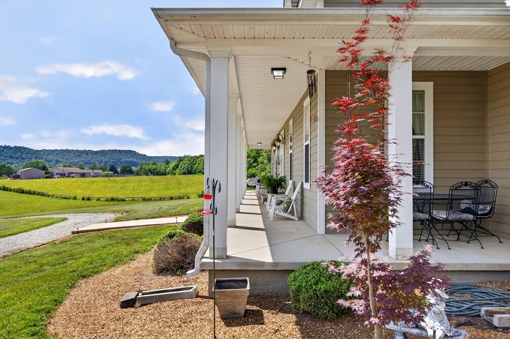 1444 Cherry Creek Road Sparta, TN 38583 - Photo 5 of 43