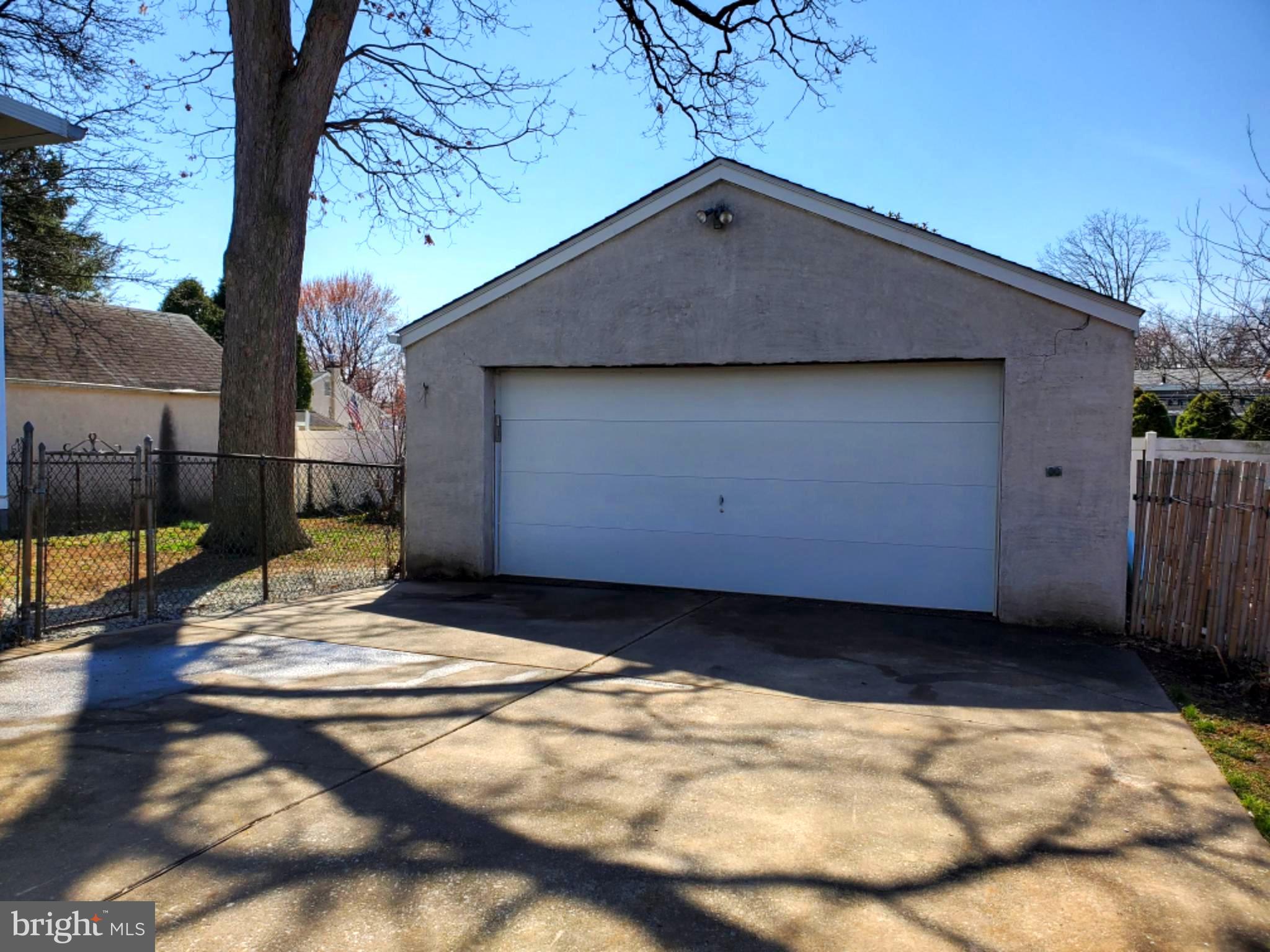 437 Ridley Avenue Folsom, PA 19033 - Photo 9 of 53 2 Car Garage