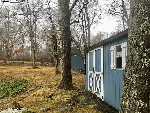 5599 Minks Pond Road Bushkill, PA 18324 - Photo 22 of 24
