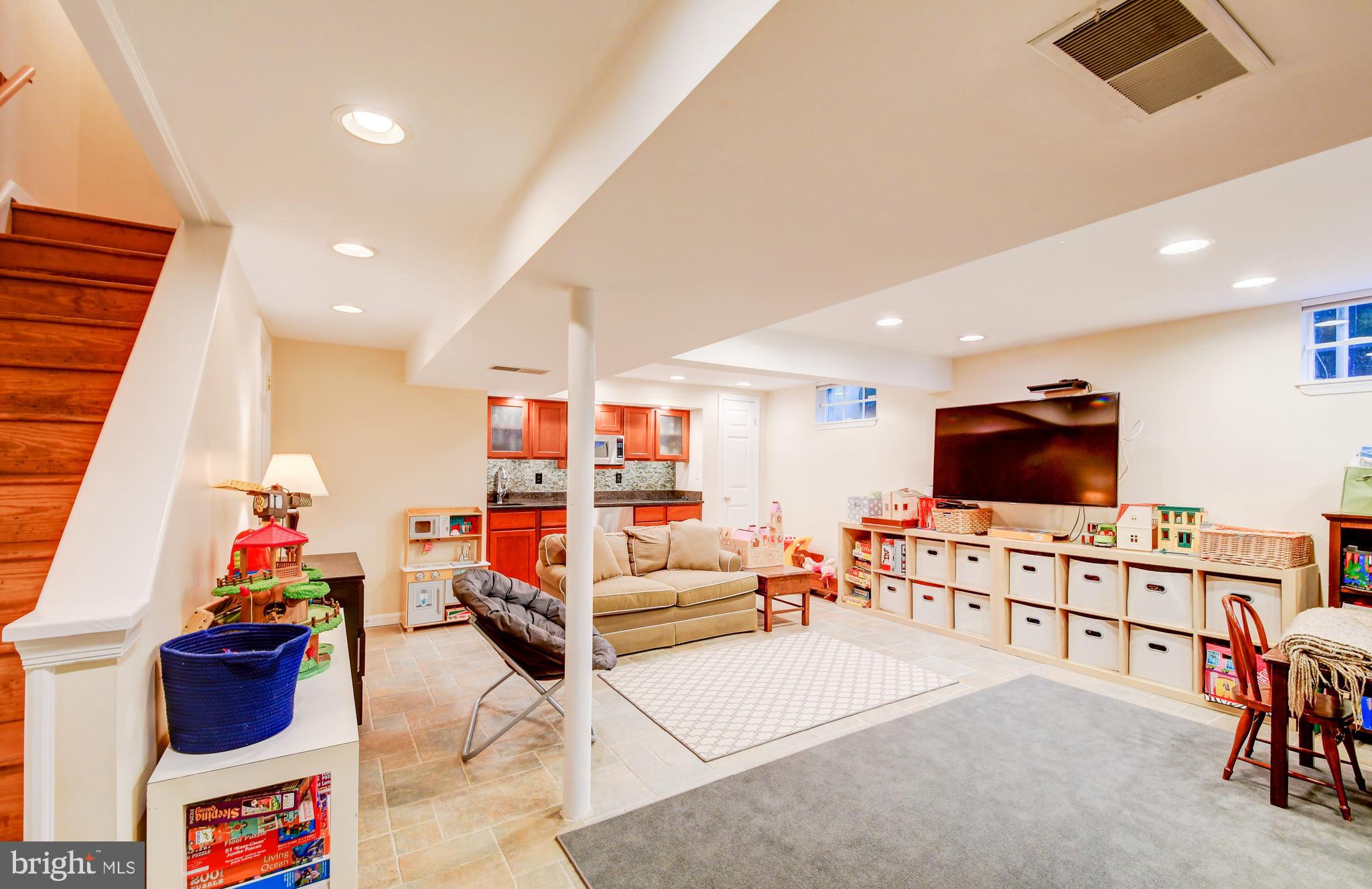 5412 Springlake Way Baltimore, MD 21212 - Photo 36 of 42