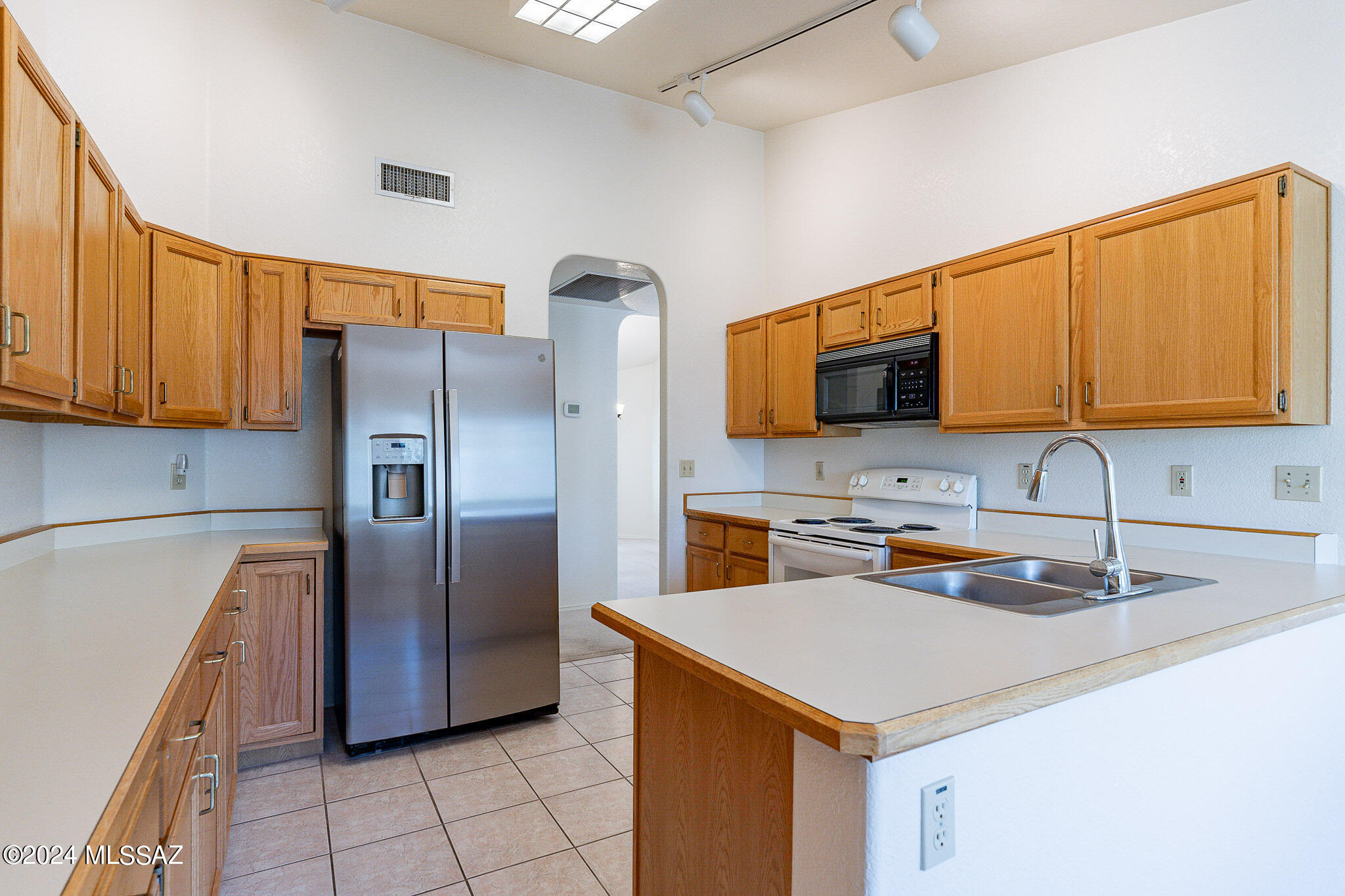 191 Blackstone Road Oro Valley, AZ 85755 - Photo 14 of 41 Gallery Image 14