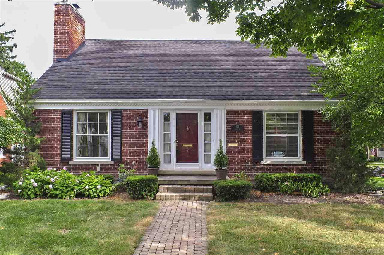 433 Roland Road Grosse Pointe, MI 48236 - Photo 1 of 38 31354659.JPG