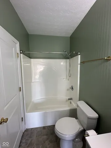 $1,900 | 549 North Belmont Avenue, Indianapolis, IN 46222