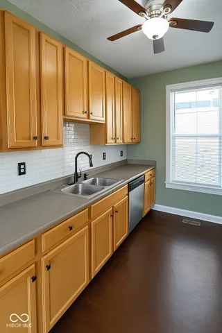 $1,900 | 549 North Belmont Avenue, Indianapolis, IN 46222