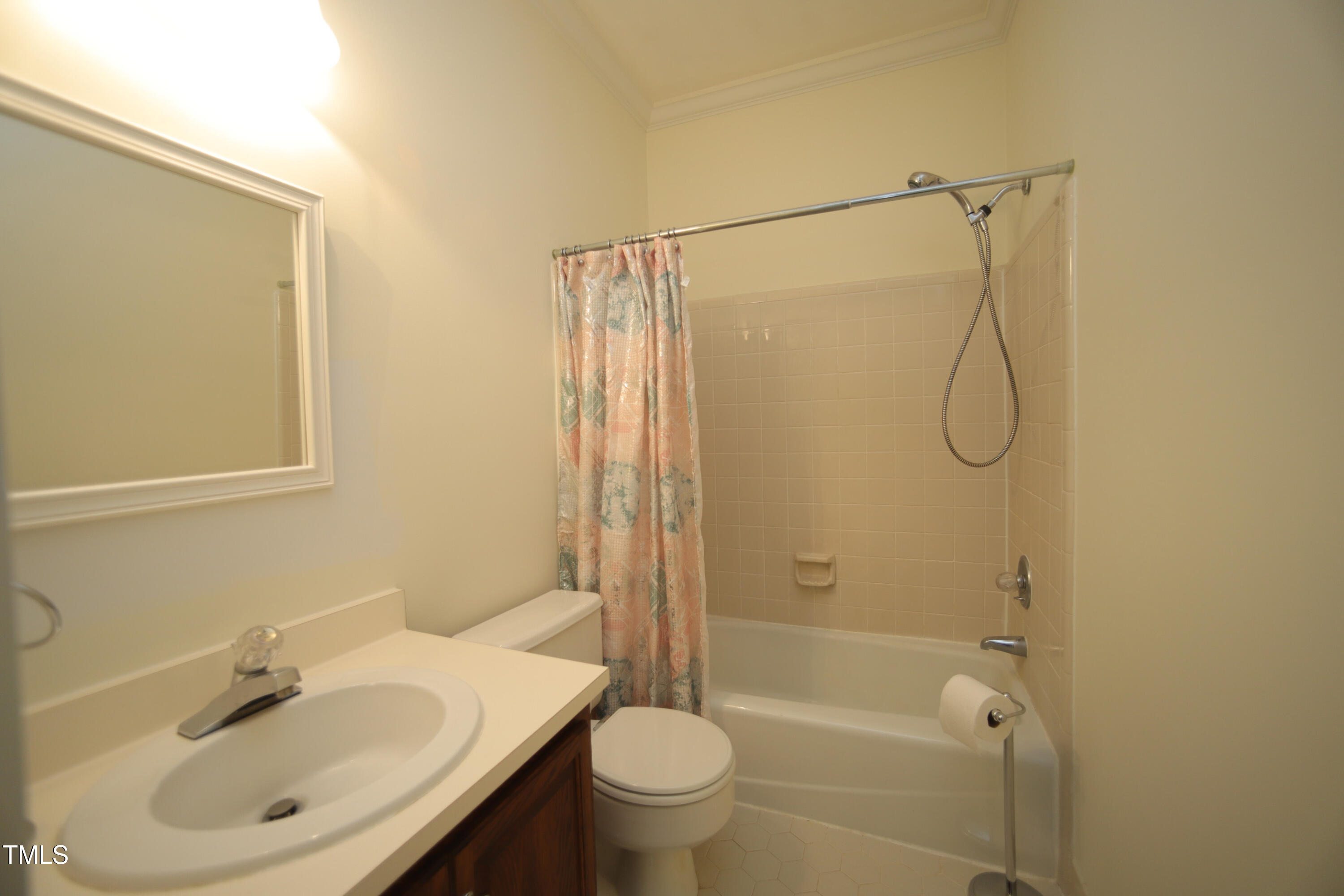 8331 Wycombe Lane Raleigh, NC 27615 - Photo 10 of 23 Full bath on main level