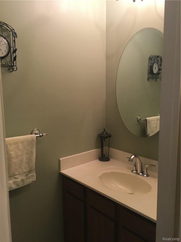 1632 Dennett Lane Rochester, MI 48307 - Photo 35 of 51 IMG_0524.JPG