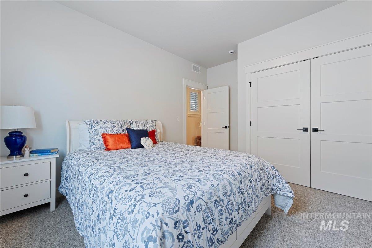 280 North Boulder Rdg Way Eagle, ID 83616 - Photo 25 of 50 Carpeted bedroom with a closet