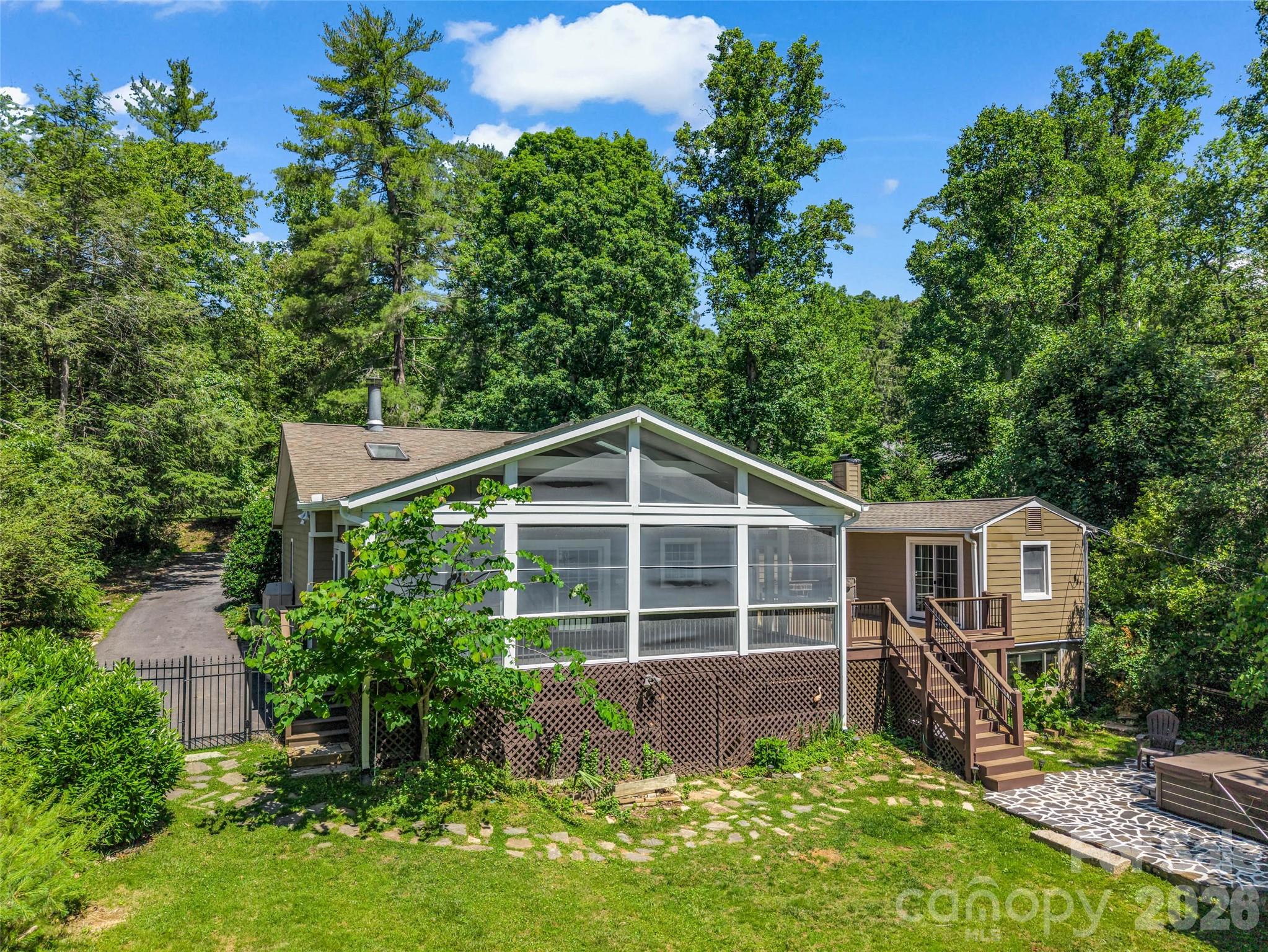 52 Forest Road Asheville, NC 28803 - Photo 46 of 48
