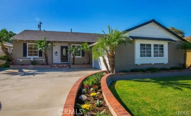 $3,795 | 1348 West Avenue, Fullerton, CA 92833