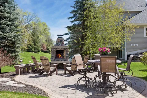 $1,150,000 | 4610 Bluebell Trail North, Medina, MN 55340