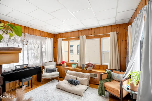 $270,000 | 192 Hill Street, Troy, NY 12180