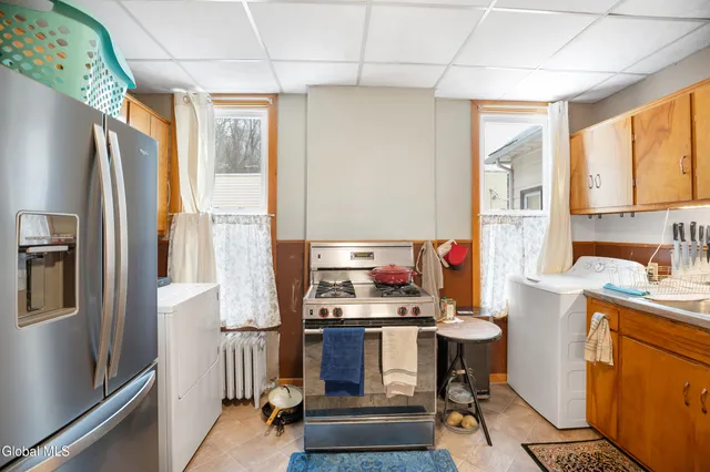 $270,000 | 192 Hill Street, Troy, NY 12180