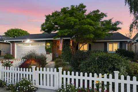 $999,998 | 1140 Valbusa Drive, Gilroy, CA 95020