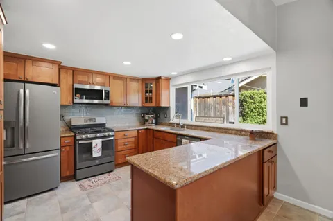 $999,998 | 1140 Valbusa Drive, Gilroy, CA 95020