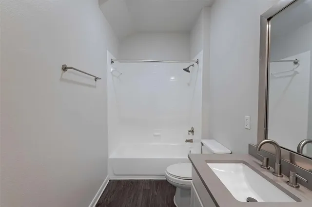 $1,850 | 12215 Hunters Chase Drive, Unit S2101S, Austin, TX 78729