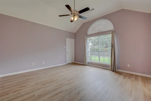 $2,500 | 3322 East Cedar Hollow Drive, Pearland, TX 77584