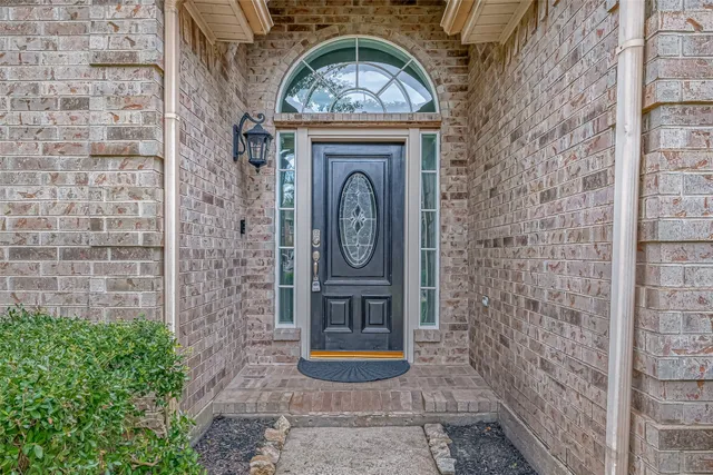 $2,500 | 3322 East Cedar Hollow Drive, Pearland, TX 77584
