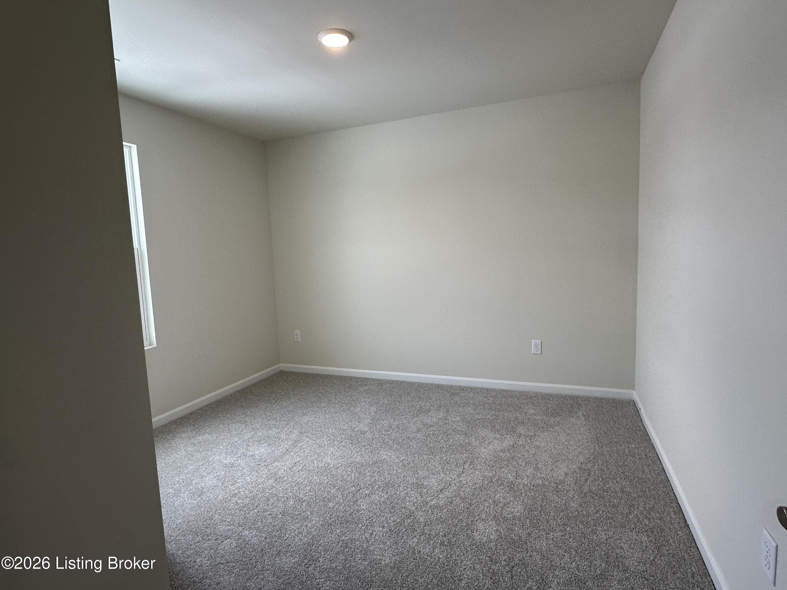 8302 Fairmount Road Louisville, KY 40228 - Photo 33 of 49 Bedroom 4