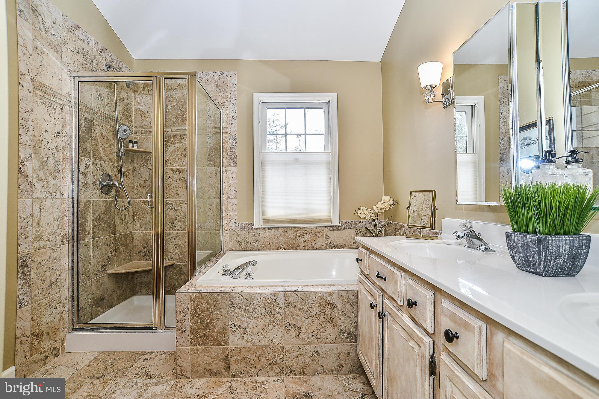 1274 Woodbrook Court Reston, VA 20194 - Photo 15 of 29 Bath (Master)